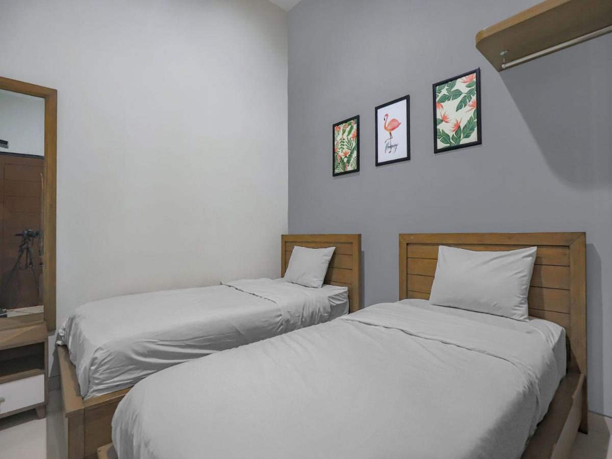 Casa Ts 16 Hotel Malang Bagian luar foto