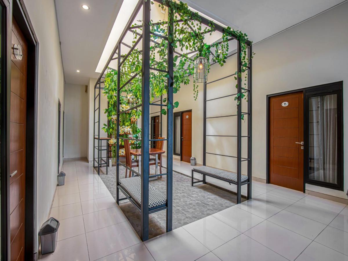 Casa Ts 16 Hotel Malang Bagian luar foto